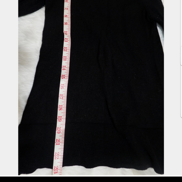 3/$20 ELLEN TRACY|Sweater Black S 100% Wool - Picture 6 of 7